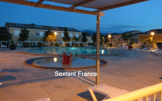 VILLA T2 35 M². FURNISHED. TERRACE. CAR PARK.
