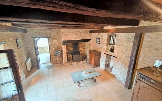 FANLAC, charming house with outbuidings