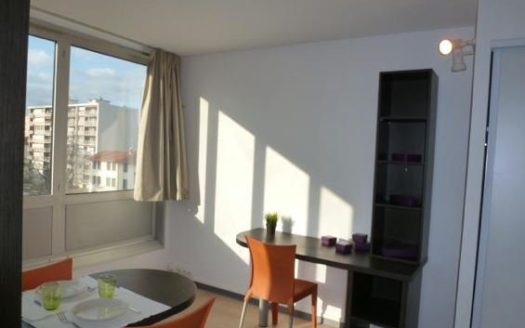 INVESTISSEMENT LOCATIF – VILLEURBANNE – Résidence Étudiante Cosy Home Hermès – 5.35 % de rentabilité