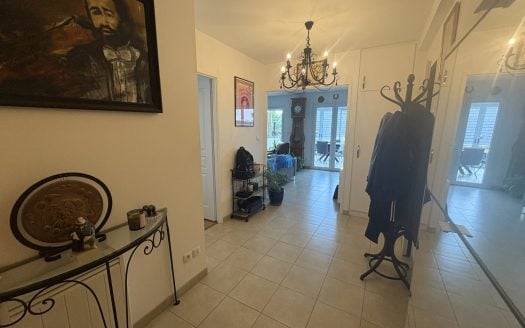 118 M2 HOUSE