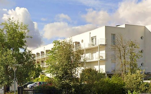 RENTAL INVESTMENT – CHARTRES – Residence Cap West Chartres * – 9.52% return