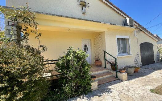 ISTRES – Family home – T6 – 150sqm/635sqm with swimming pool