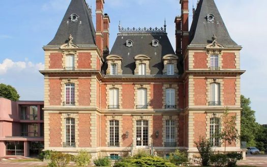 RENTAL INVESTMENT – VAUGRIGNEUSE – Ehpad Chateau Fontaine aux Cossons Residence – 8.07% profitability