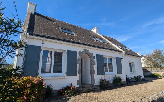 Ideal family home: Spacious 5-bedroom property near Carnac beach