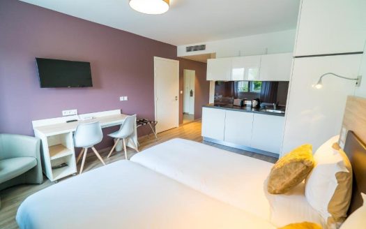 RENTAL INVESTMENT – CHOISY LE ROI – All Suites Apart Hotel Residence – 5.73% return