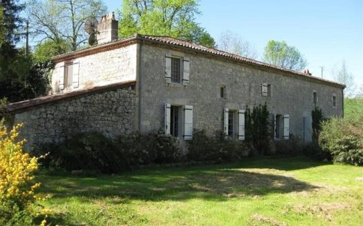 DOLMAYRAC – CHARACTER WATER MILL IN LOT-ET-GARONNE – 18TH CENTURY, WATER, NATURE AND PERMACULTURE POTENTIAL – 1.4465 hectares of wooded land – Lot & Garonne (47)