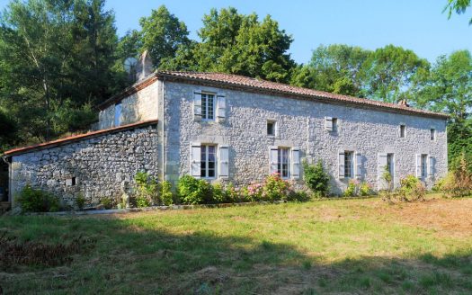 DOLMAYRAC – CHARACTER WATER MILL IN LOT-ET-GARONNE – 18TH CENTURY, WATER, NATURE AND PERMACULTURE POTENTIAL – 1.4465 hectares of wooded land – Lot & Garonne (47)