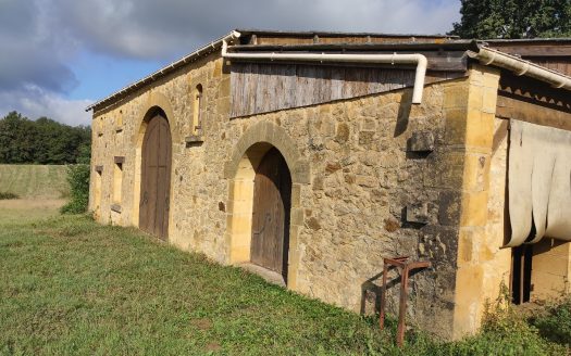 LALINDE. SHEPHERD TO BE TRANSFORMED INTO HOUSING
