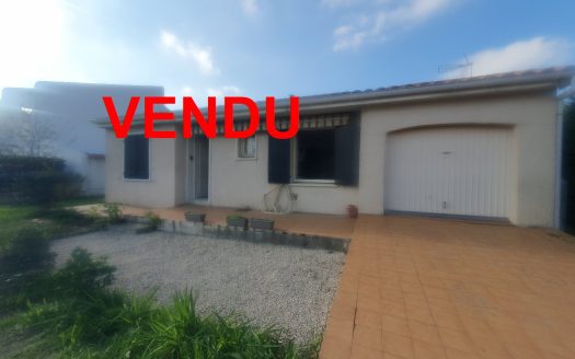 Four-sided villa not overlooked in SAINT ANDRE