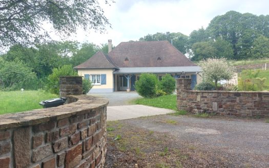 HOUSE IN GREEN PERIGORD – DORDOGNE