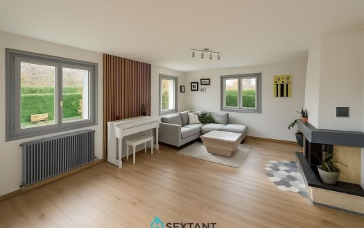Villa 5 pièces 154 sqm -01170 Ségny-