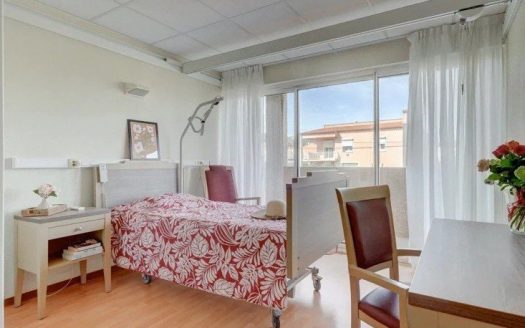 RENTAL INVESTMENT – Chateauneuf-les-Martigues – Les Jardins de Valtrede Assisted Living Residence – 6.58% return