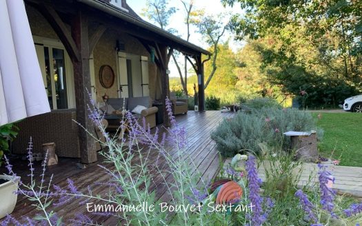 BERGERAC, beautiful perigourdine house, 202 sqm, 6 bedrooms, pool, garage, nice beautful fenced garden