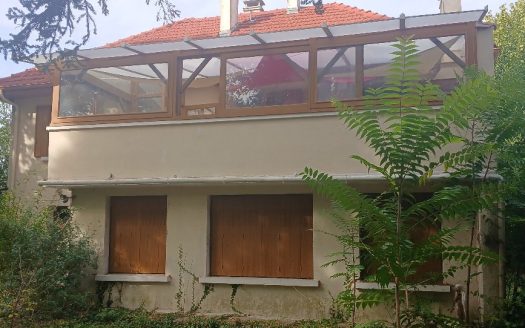 Maison 4 chambres avec piscine et 4 000 sqm de terrain