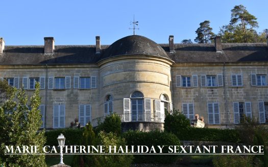 RARE CASTLE NEAR PERIGUEUX