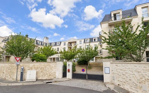 RENTAL INVESTMENT – Poissy – Logely Residis Business Residence – 7.94% return