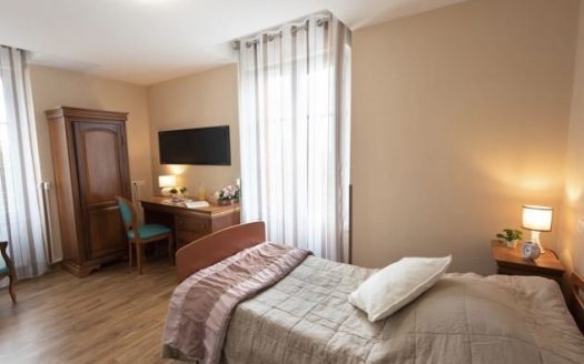 RENTAL INVESTMENT – Lorcy – Hostellerie du Chateau Nursing Home Residence – 8,17% return