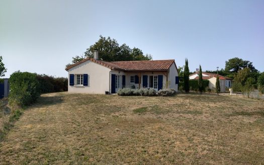 Nice bungalow near the golf