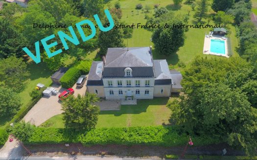 Prestigious Maison de maitre located in a village 30mns from Bergerac