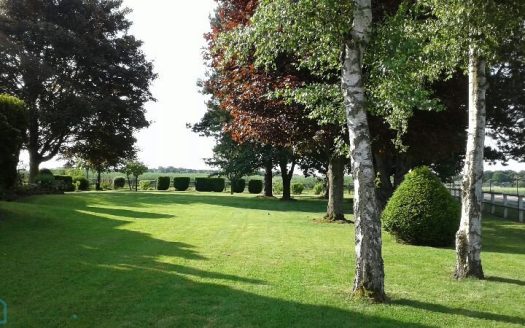 Beautiful house of 168 sqm 5 minutes from Neubourg
