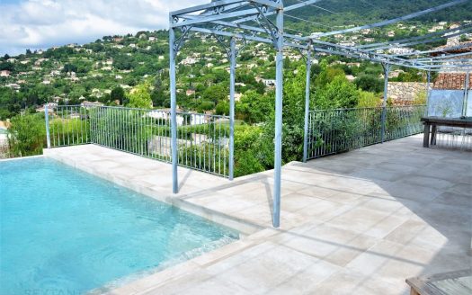Wonderful architect's villa in Vence