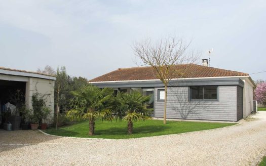 Contemporary house, 6 rooms, 165 sqm
