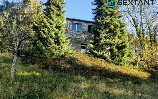 Garage of approximately 106sqm in Cherisy
