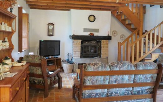 MORBIHAN Bréhan: Lovely stone country cottage with 1/2 acre of land