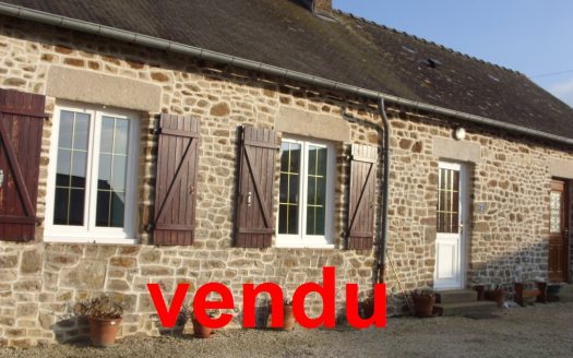 Pretty village house adjoining by a garage at the end of a dead end