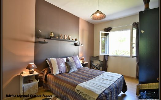 Bergerac 15 km magnificent house of 250 sqm with swimming pool on 2500 sqm of land