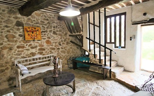 Beautiful restored property in sheepfold style