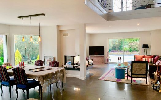 200 sqm villa with swimming pool 1.5 km from La Baule beaches