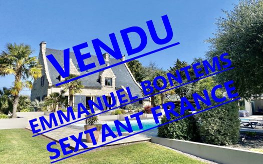 Property of 354 sqm in peaule stone in Guerande with swimming pool on park of 10,000 sqm