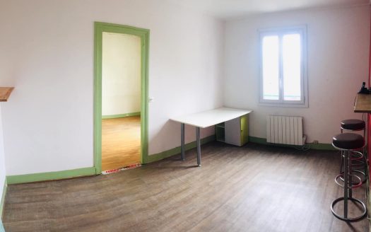 Charming 2 rooms in a quiet area