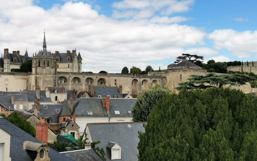 Old apartment – 138 sqm Amboise Coeur de Ville