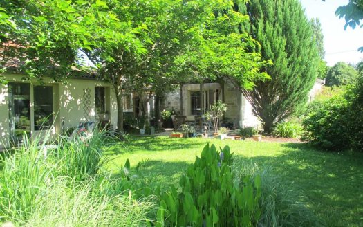 Charentaise 10 rooms 336 sqm