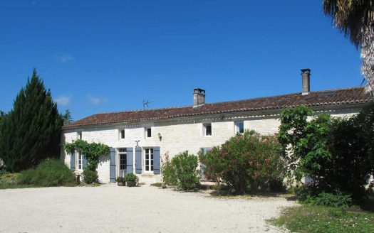 Charentaise 10 rooms 336 sqm