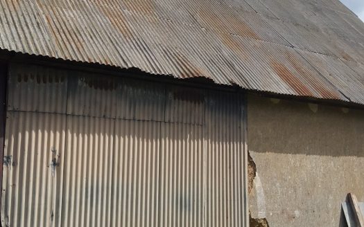 Great potential for this barn