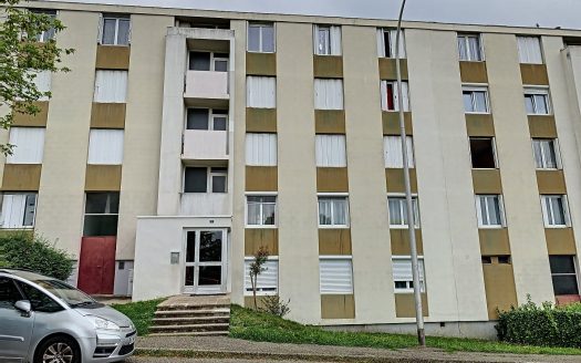 Apartment of 79.66sqm with 3 bedrooms in secure residence