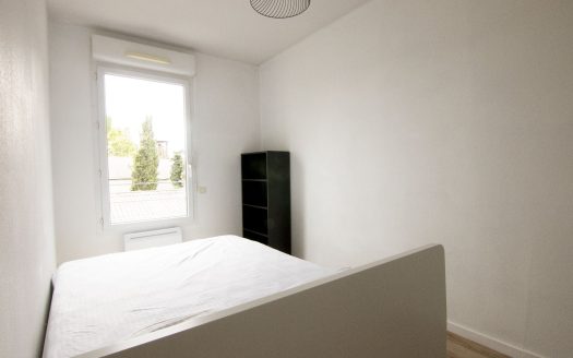 T2 30.5 sqm furnished and renovated