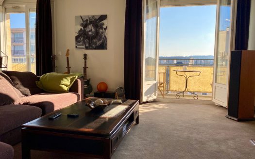 T2 / T3 apartment of 75 sqm with balcony