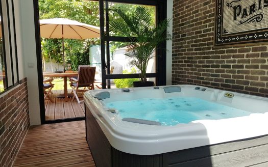 Loft-style house with garden – Evreux city center