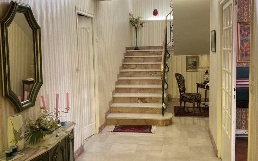 8-room house 165 sqm