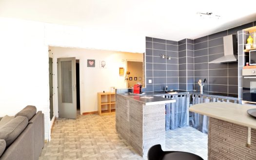 2-room apartment 56 sqm renovated
