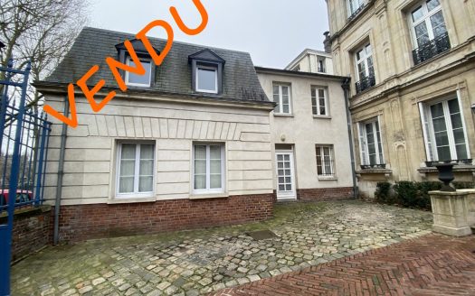 Beautiful duplex of 79 sqm near the station