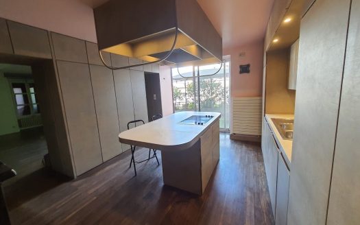 House on 5 level 4 floor 1 kitchen 4 bedrooms