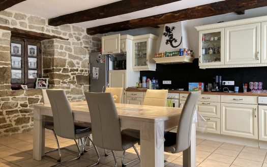 Maison 6 pieces 110 sqm
