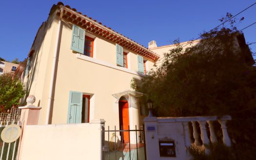 2 bedroom duplex apartment