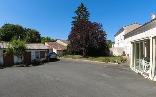 Property 225 sqm – on 2635 sqm of land