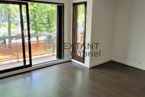 Beautiful apartment close to all amenities